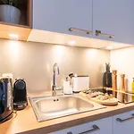 Limehome Friedrichstrasse Apartmanhotel 3*