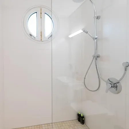 Limehome Friedrichstrasse アパートホテル