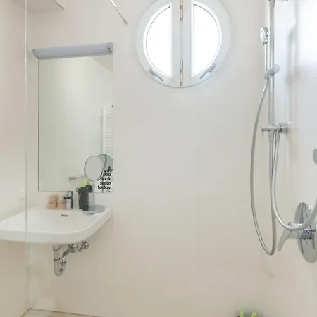 Limehome Friedrichstrasse Aparthotel Linec