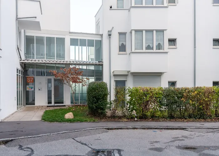 Apartahotel Limehome Friedrichstrasse 3*