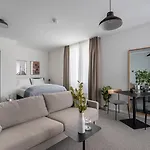 Limehome Friedrichstraße Aparthotel 3*